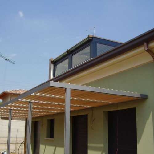 Pergola-lamelle-in-cedro-1024x768